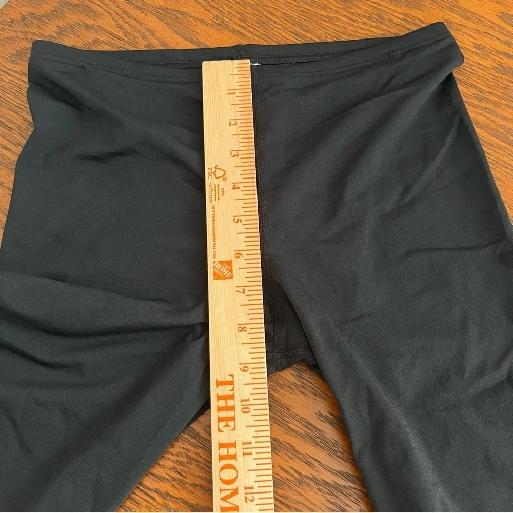 TYR Boys Durafast Elite Jammer Swimsuit Solid Black Swim Size 26****
